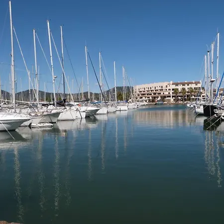 Marcogvoile - Golfe De Saint-tropez - Agreable T2 Avec Vue Sur La Marina Cogolin